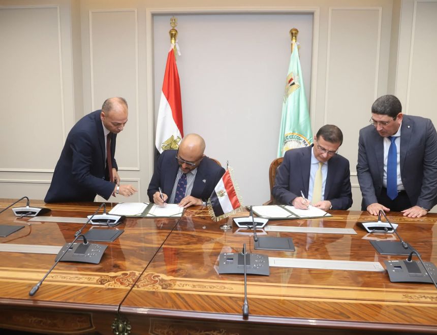 وزير الزراعة يوقع اتفاقية تجديد استضافة مصر للمركز الدولي للأسماك