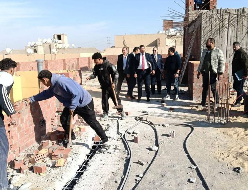 التنمية المحلية : مرور ميداني للجنة الحوكمة والمحال العامة بالوزارة على المركز التكنولوجي بحي الهرم 