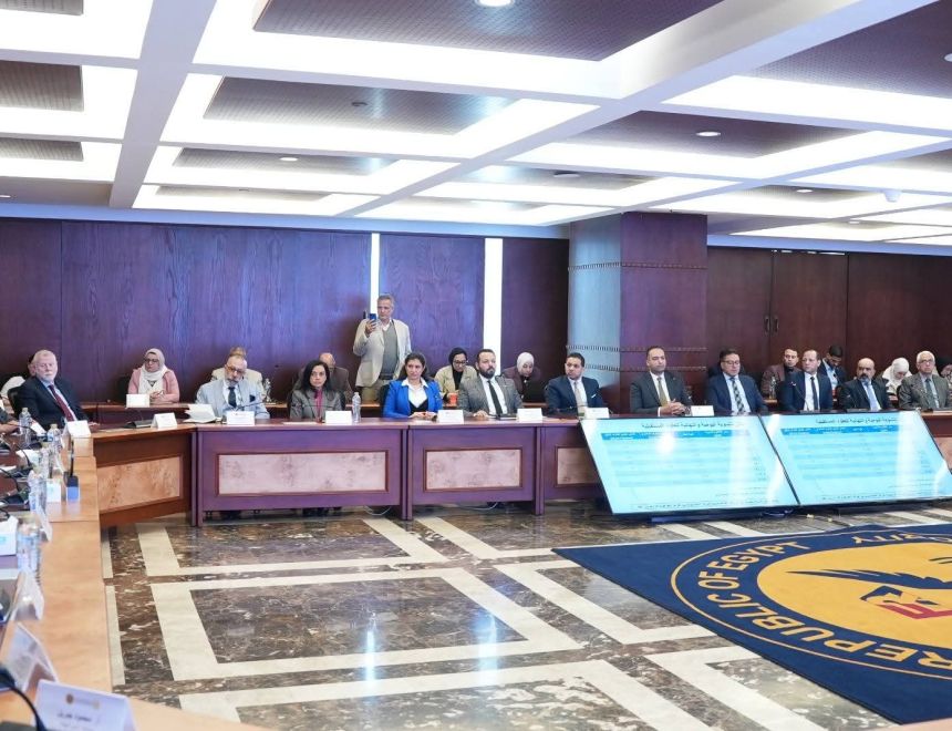 الرقابة المالية تمنح البورصة المصرية أول رخصة لمزاولة نشاط بورصات العقود الآجلة على المشتقات المالية في مصر