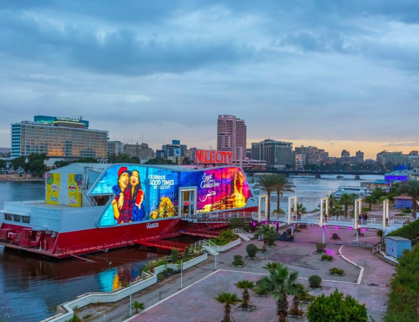 إيه كابيتال تعلن السيطرة على حريق محدود بمركب نايل سيتي دون إصابات