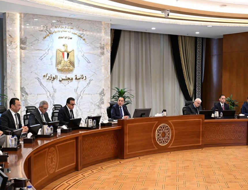 رئيس الوزراء يتابع مستجدات الموقف التنفيذي لميكنة منظومة التأمين الصحي الشامل