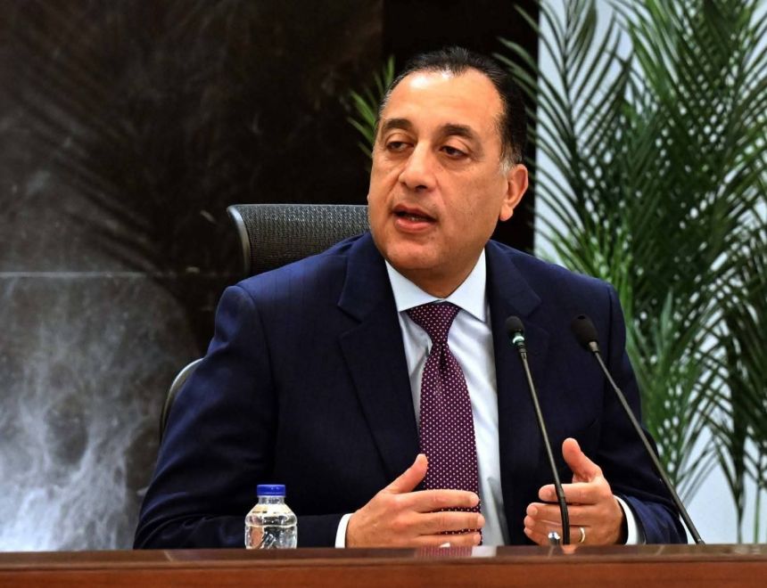 رئيس الوزراء يهنئ فخامة الرئيس بقدوم شهر رمضان المعظم