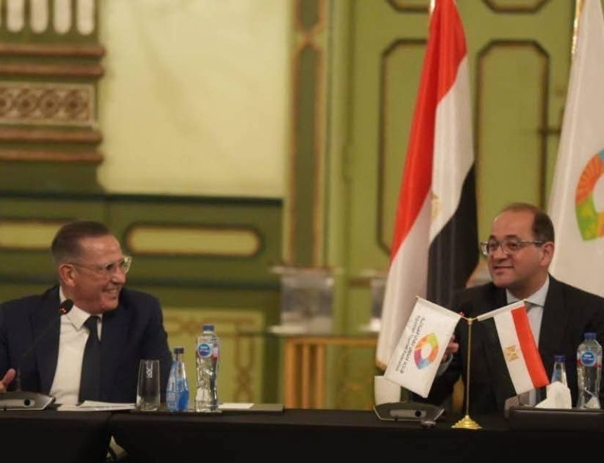 تفاصيل جلسة وزير المالية مع رئيس وأعضاء الاتحاد العام للغرف السياحية&nbsp;