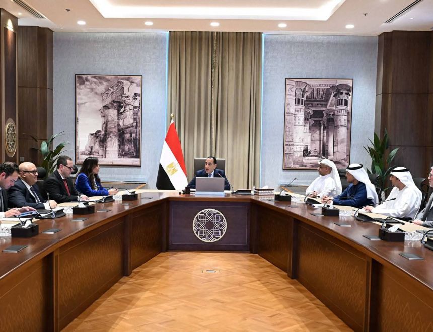 رئيس الوزراء يتابع مُستجدات تنفيذ مشروع "رأس الحكمة" بالساحل الشمالي