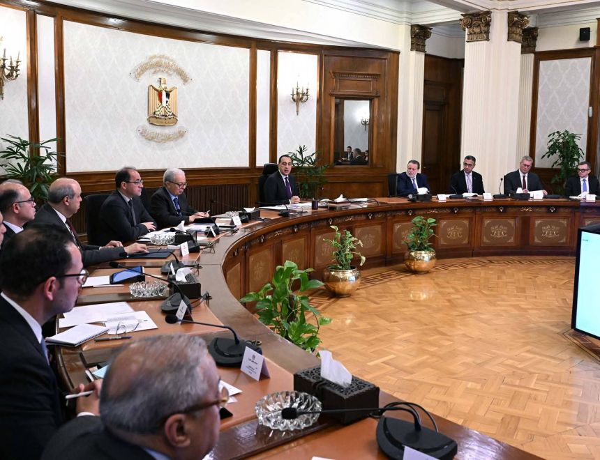 الوزراءتحديث السيناريوهات المتكاملة التي أعدتها مختلف الوزارات والأجهزة المعنية للتعامل مع تداعيات العمليات الأمريكية الإسرائيلية ضد إيران