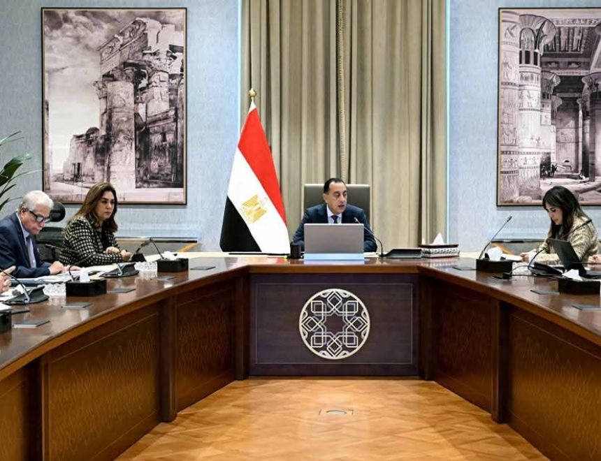 رئيس الوزراء يتابع الموقف التنفيذي لعدد من المشروعات الخدمية والتنموية بمحافظة القاهرة