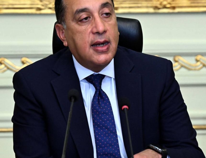 رئيس الوزراء: الحكومة تتبع سياسة التدرج في اتخاذ القرارات لضمان عدم تحميل المواطن أعباء إضافية