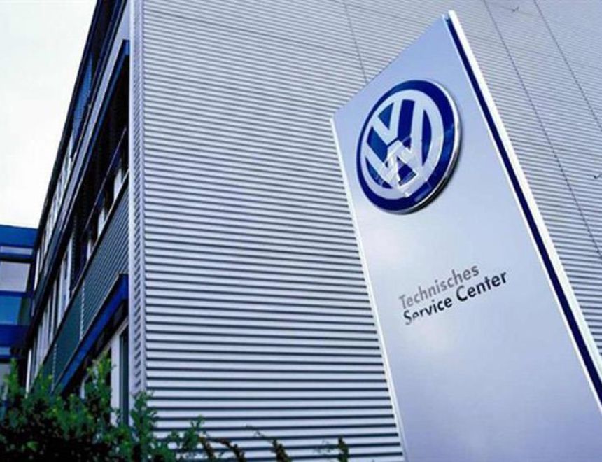 "فولكسفاجن" تخفض مستهدفات مبيعاتها في الصين بسبب شدة المنافسة