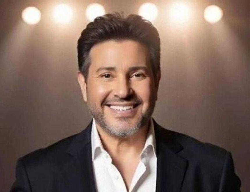 وفاة الفنان هاني شاكر في باريس.. القصة الكاملة لصراعه مع المرض