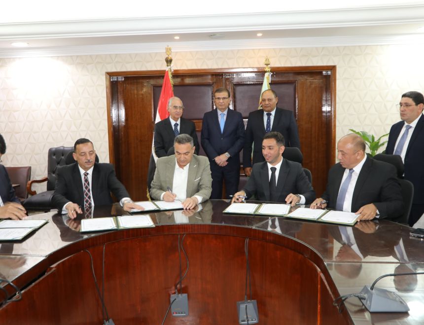 &laquo;الزراعة&raquo; وجهاز مشروعات الخدمة الوطنية وشركة مالتي كوميرس يوقعون بروتوكول تعاون للتحسين الوراثي للماشية