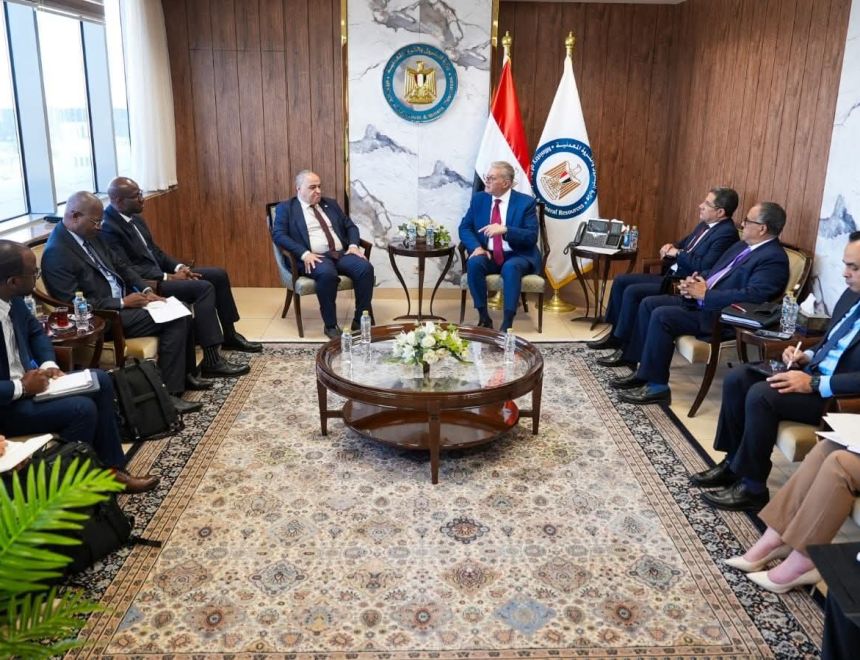 وزير البترول والثروة المعدنية يبحث مع الأمين العام لمنظمة منتجي البترول الأفارقة سبل دفع التكامل الأفريقي في مجالات البترول والغاز