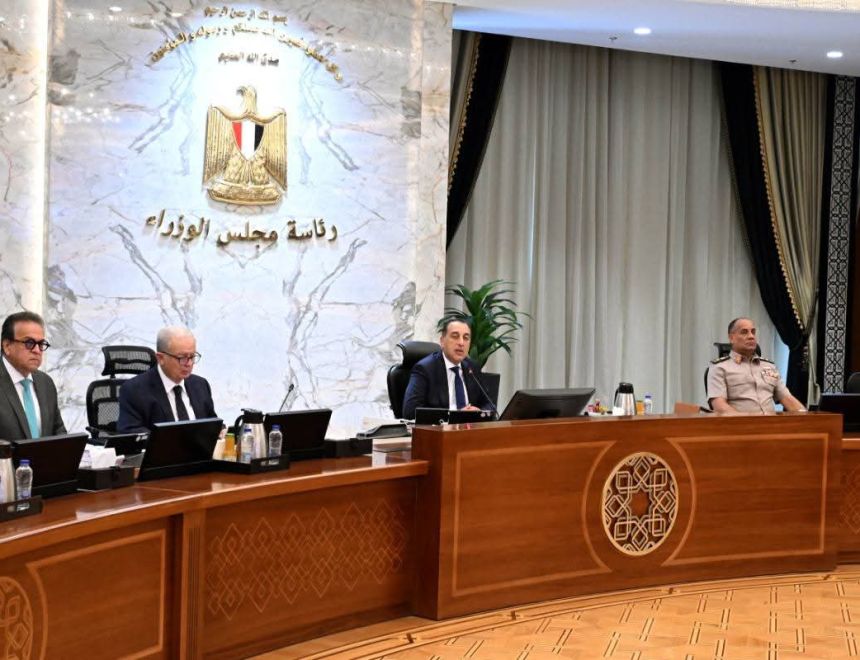 مدبولي يهنيء فخامة الرئيس والشعب المصري العظيم بمناسبة قرب حلول عيد الأضحى المبارك