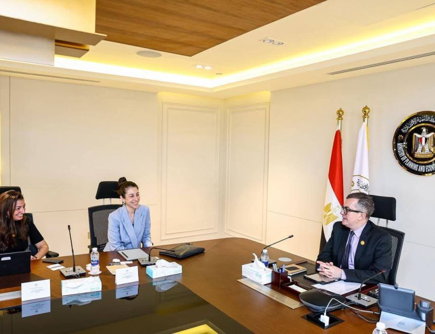 وزير التخطيط يبحث مع وفد الوكالة الدولية لضمان الاستثمار (MIGA) الاستفادة من آليات الضمانات لدفع جهود التنمية بمصر