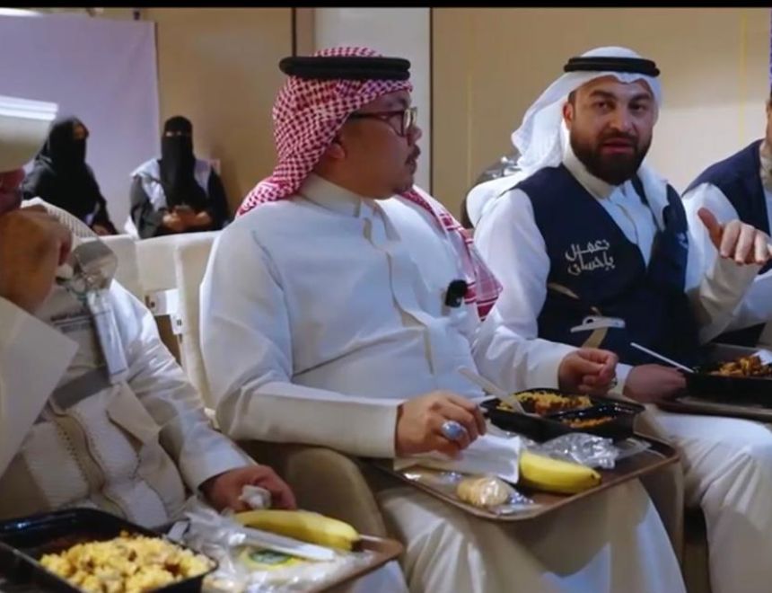 إشادة رسمية بنجاح فرضية الإعاشة داخل مخيمات حجاج السياحة بمنى وعرفات