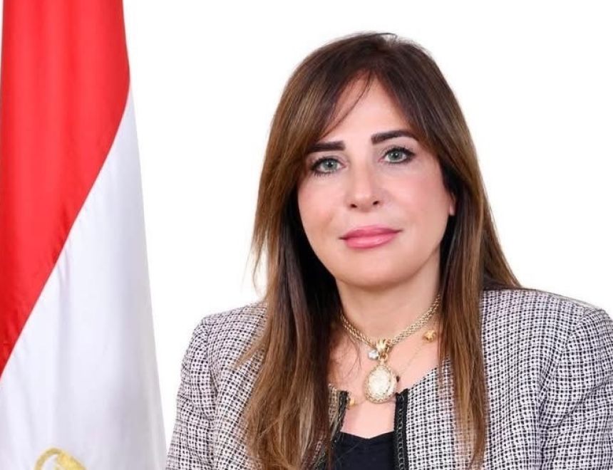 وزيرة الإسكان تصدر 27 قرارًا لإزالة مخالفات وتعديات بنائية بالساحل الشمالي الغربي