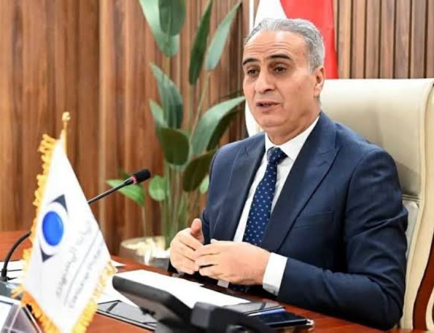 حماية المستهلك يضبط مصنعًا غير مرخص لإنتاج لمبات وكشافات كهربائية مجهولة المصدر بالقليوبية