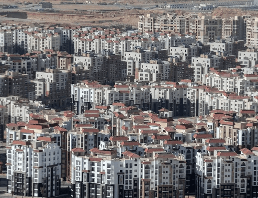 الحكومة تتحرك لضبط سوق العقارات في مصر.. قانون جديد وتصنيف للمطورين