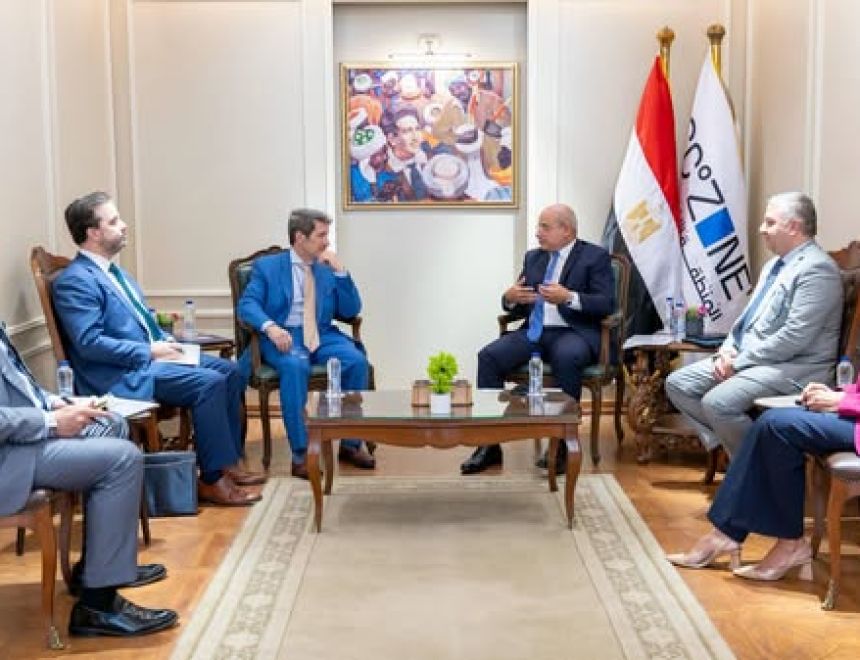فرص استثمارية جديدة.. اقتصادية قناة السويس تبحث التعاون مع الشركات الأمريكية - جريدة البوست الأقتصادى 