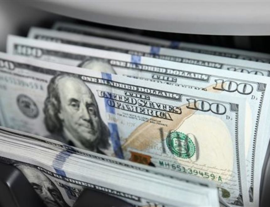 سعر الدولار اليوم السبت في البنوك المصرية.. أعلى شراء عند 52.40 جنيه