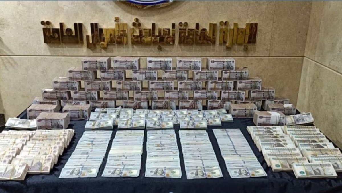 "الفساتين بتكسب".. ضبط عنصر إجرامي لنصبه على المواطنين في 8 ملايين جنيه 