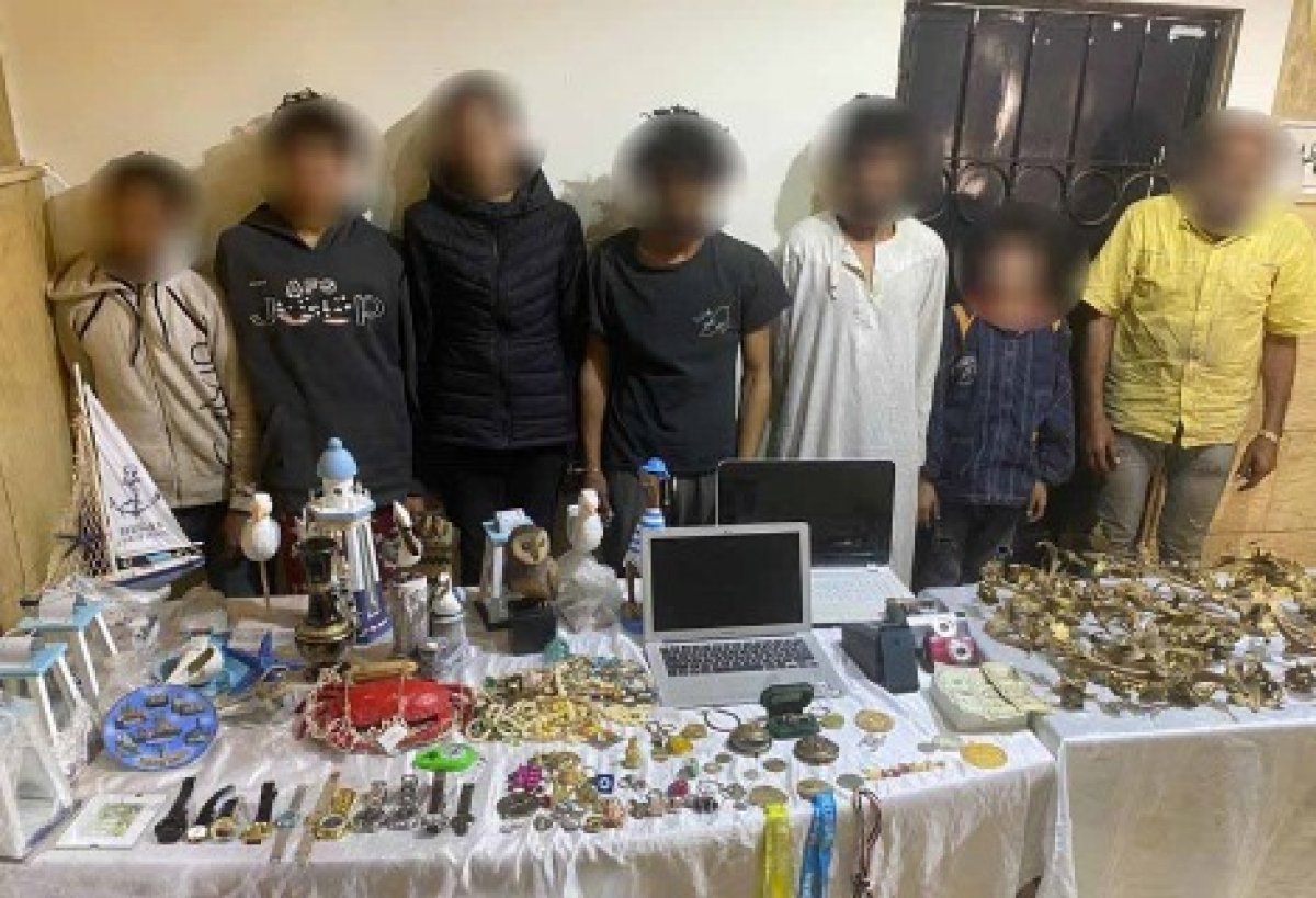 لصوص الأحياء الراقية.. ضبط 5 متهمين بسرقة فيلا بالقاهرة