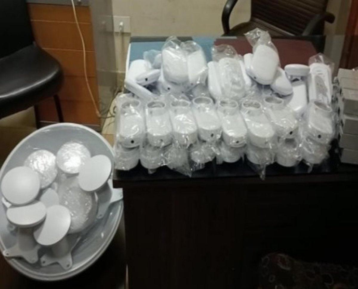 الجمارك تحبط تهريب 79 قطعة راوتر أجنبي الصنع  بميناء سفاجا