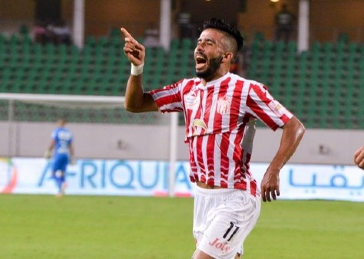 تعرف على "البركاوي" الذي أكد مفاوضات الأهلي له.. ورد الأحمر على ذلك