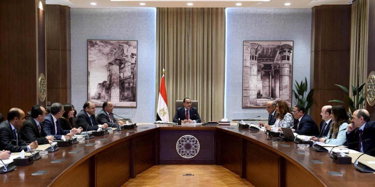 رئيس الوزراء  يتابع جهود تطوير مدينة الأثاث بدمياط