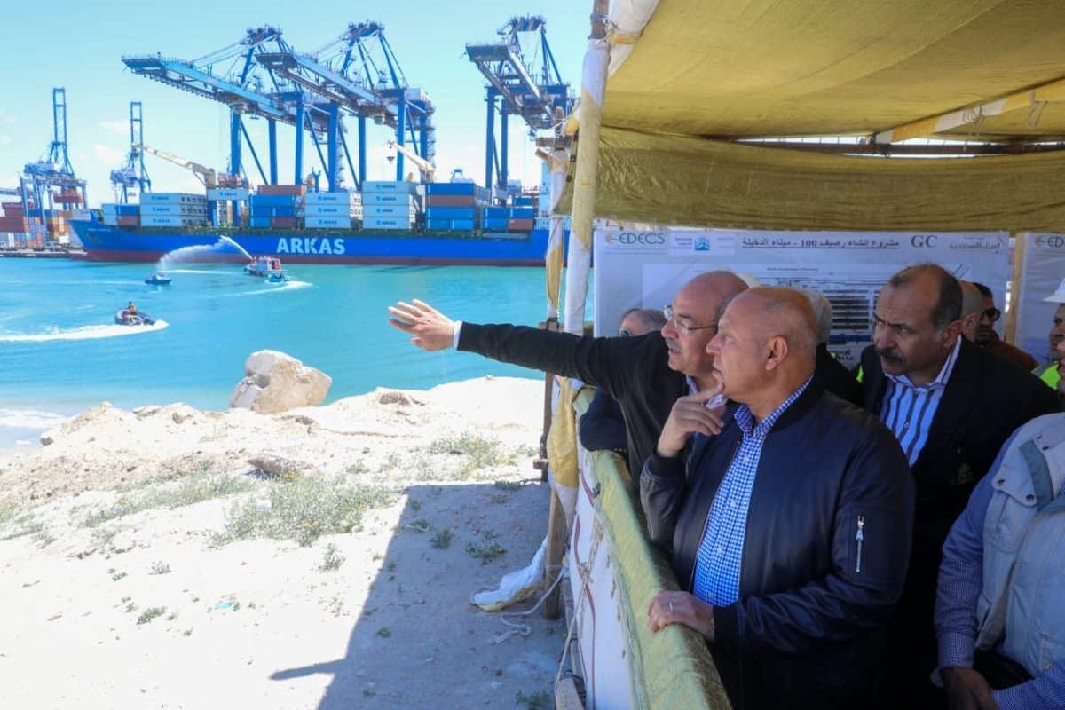 وزير النقل: محطة تحيا مصر متعددة الأغراض تستقبل 28 سفينة منذ بدء التشغيل التجريبي