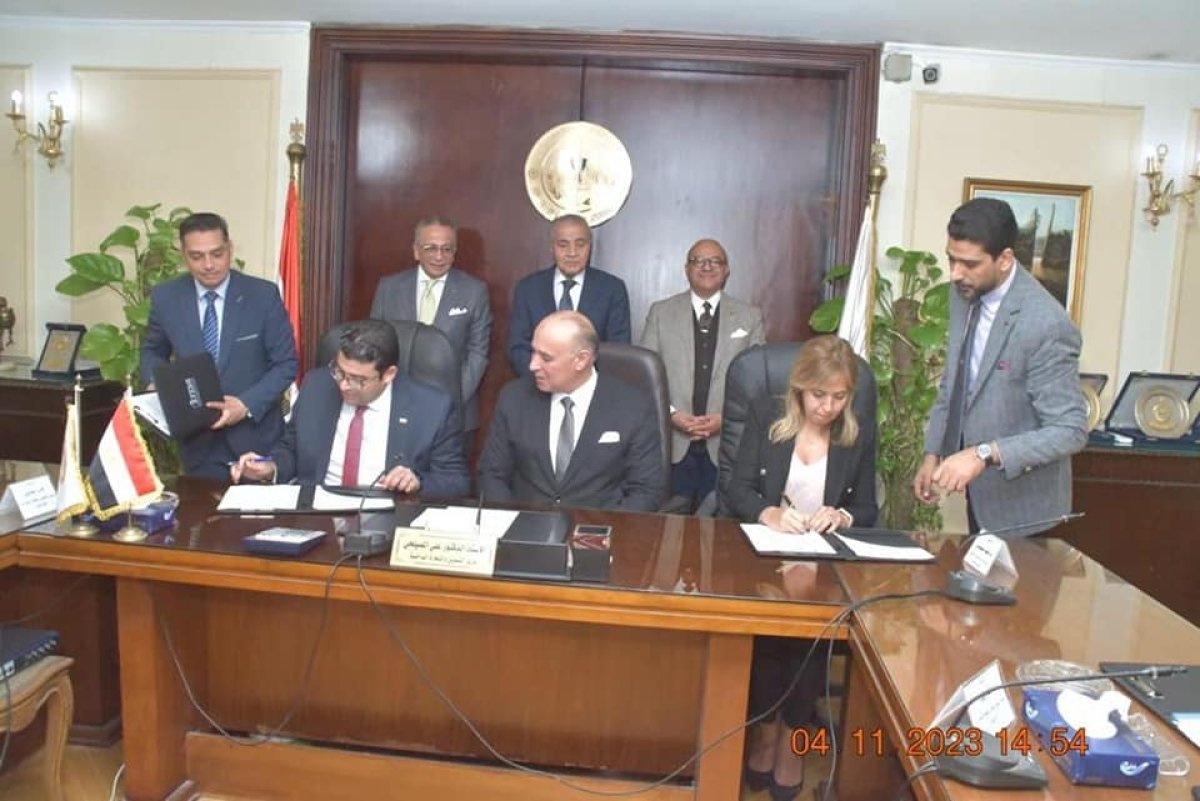 لأول مرة.. بروتوكول تعاون بين وزارة التموين والبنك التجاري الدولي وشركة فيزا العالمية لإصدار "بطاقة السجل التجاري الرقمية"