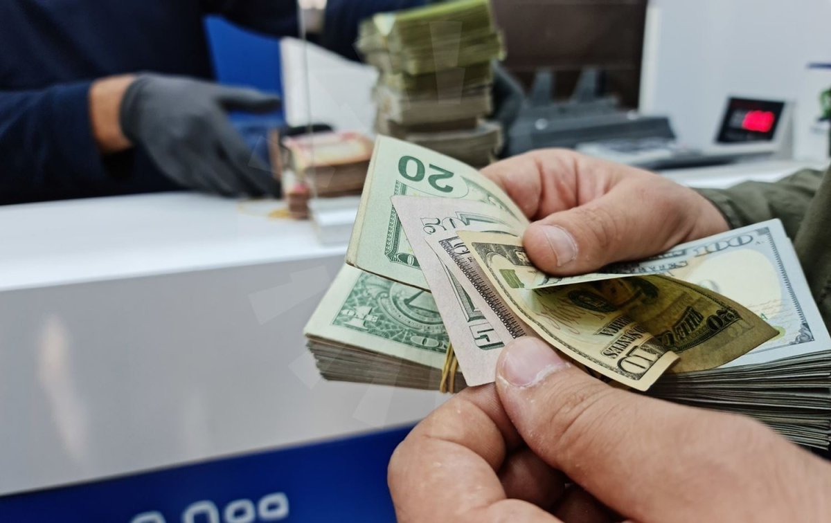 سعر الدولار مقابل الجنيه اليوم الأربعاء 12-4-2023