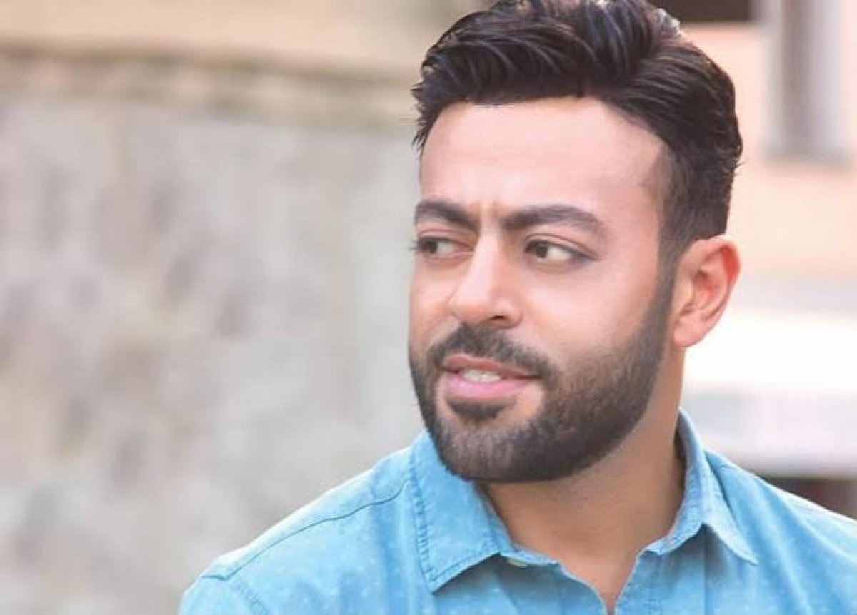 بعد إصابة مدير أعماله .. هل أصيب تامر عاشور بكورونا؟