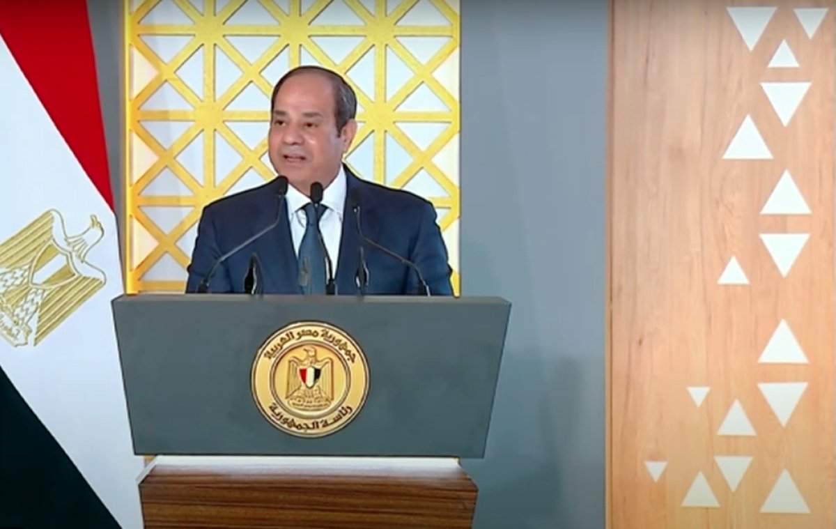 كلمة الرئيس السيسي خلال الاحتفال بمناسبة عيد العمال (فيديو)