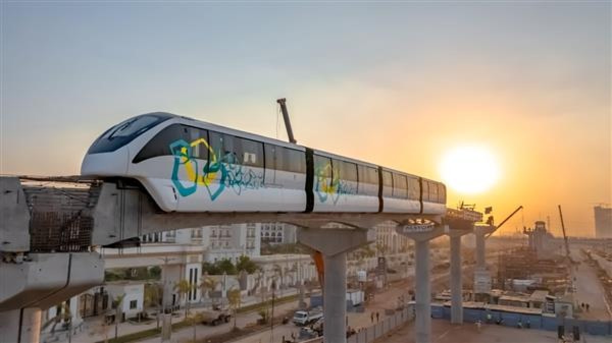 غلق كلي لطريق الأوتوستراد بسبب القطار الكهربائي.. تعرف على التحويلات المرورية