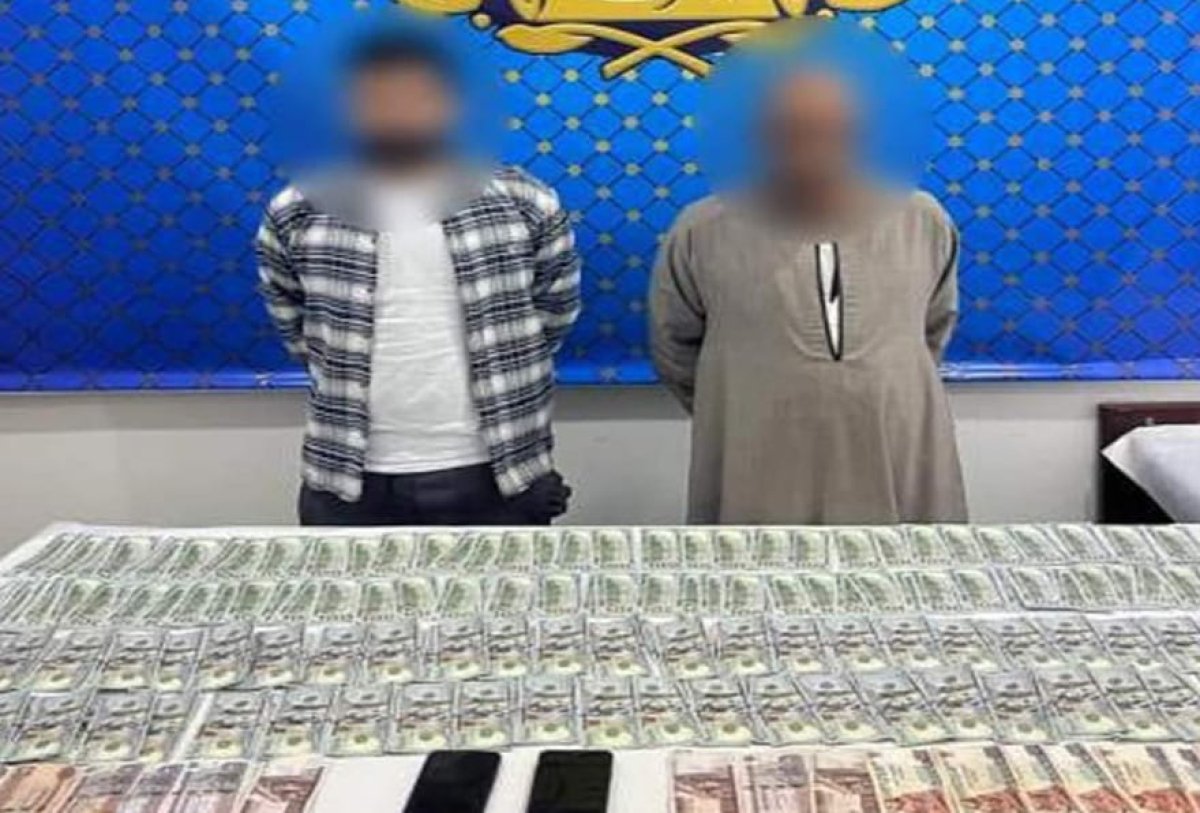 ضبط تاجري عملة متهمين بتجميع مدخرات المصريين بالخارج وبيعها في السوق السوداء 