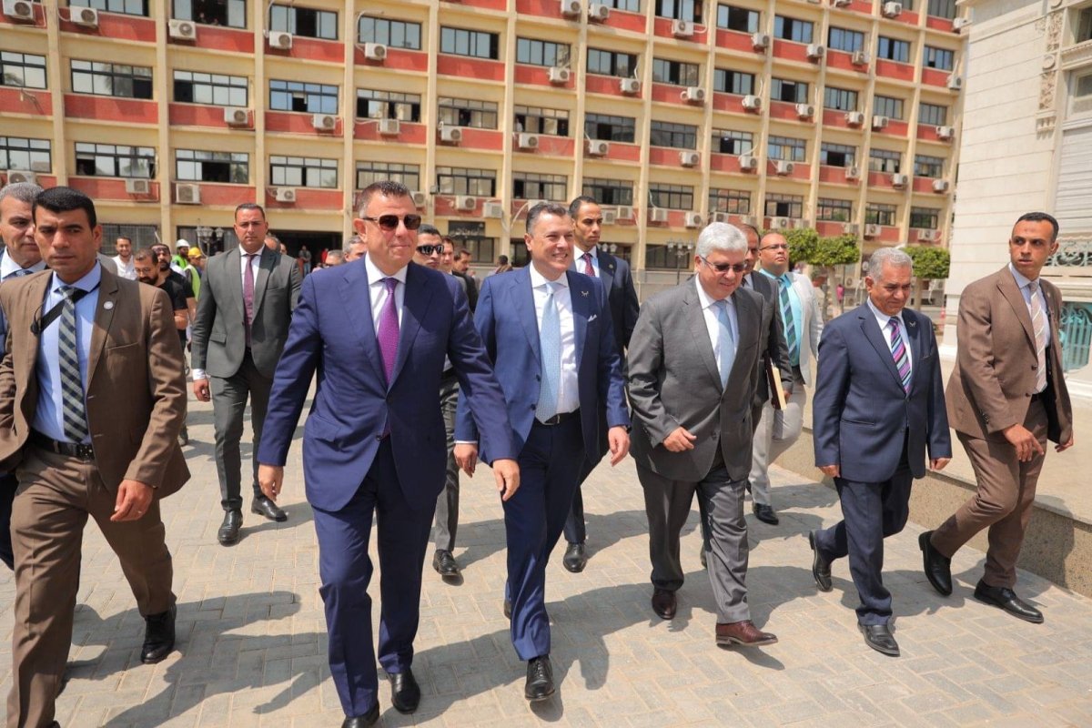 وزيرا السياحة والآثار والتعليم العالي والبحث العلمي ورئيس جامعة عين شمس يفتتحون متحف قصر الزعفران الأثري