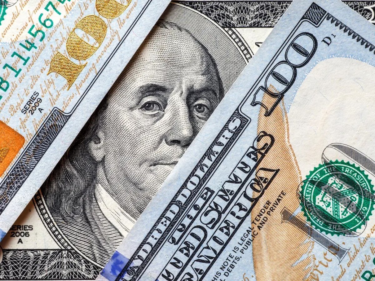 سعر الدولار مقابل الجنيه اليوم الإثنين 15-5-2023