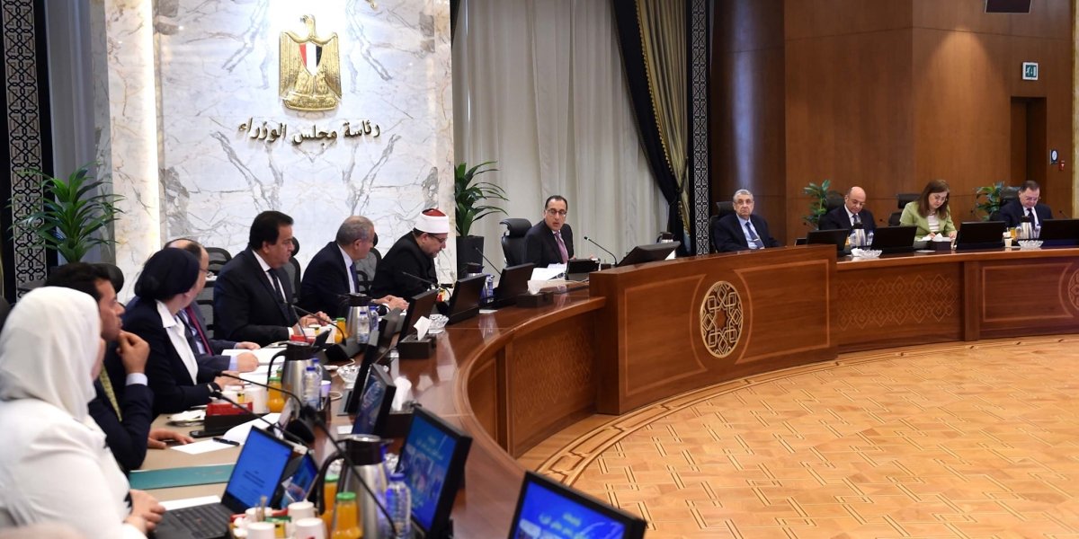 مجلس الوزراء يُوافق على مشروع قانون بشأن حوافز مشروعات الهيدروجين الأخضر ومشتقاته