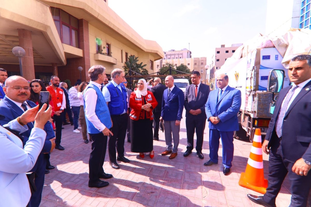 دعمًا للجهود المصرية.. الهلال الأحمر المصري يوجه 27 طنًا من المنتجات الإغاثية إزاء الأزمة السودانية