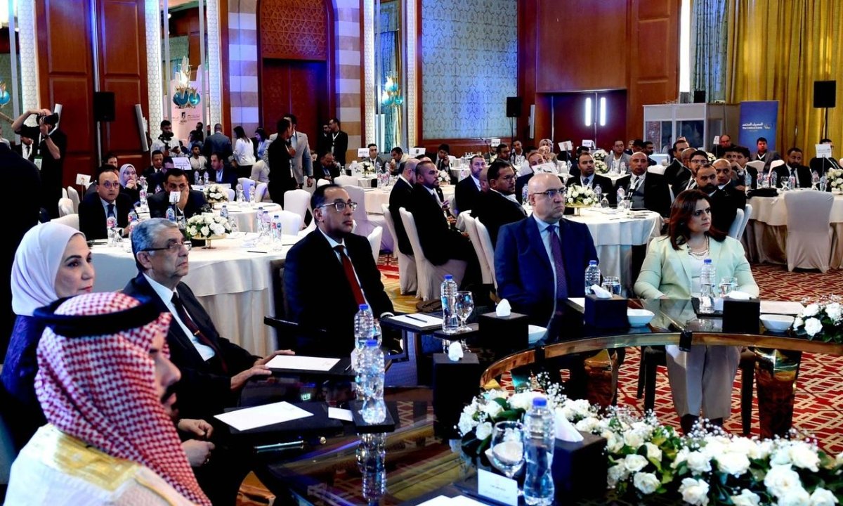 وزير الإسكان يُشارك فى الجلسة الافتتاحية لفعاليات الدورة الثامنة لملتقى "بناة مصر"