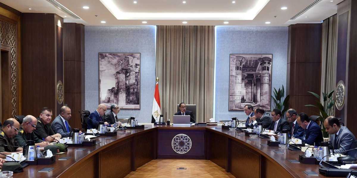 رئيس الوزراء يتابع ملف منظومة المرافق على مستوى الجمهورية