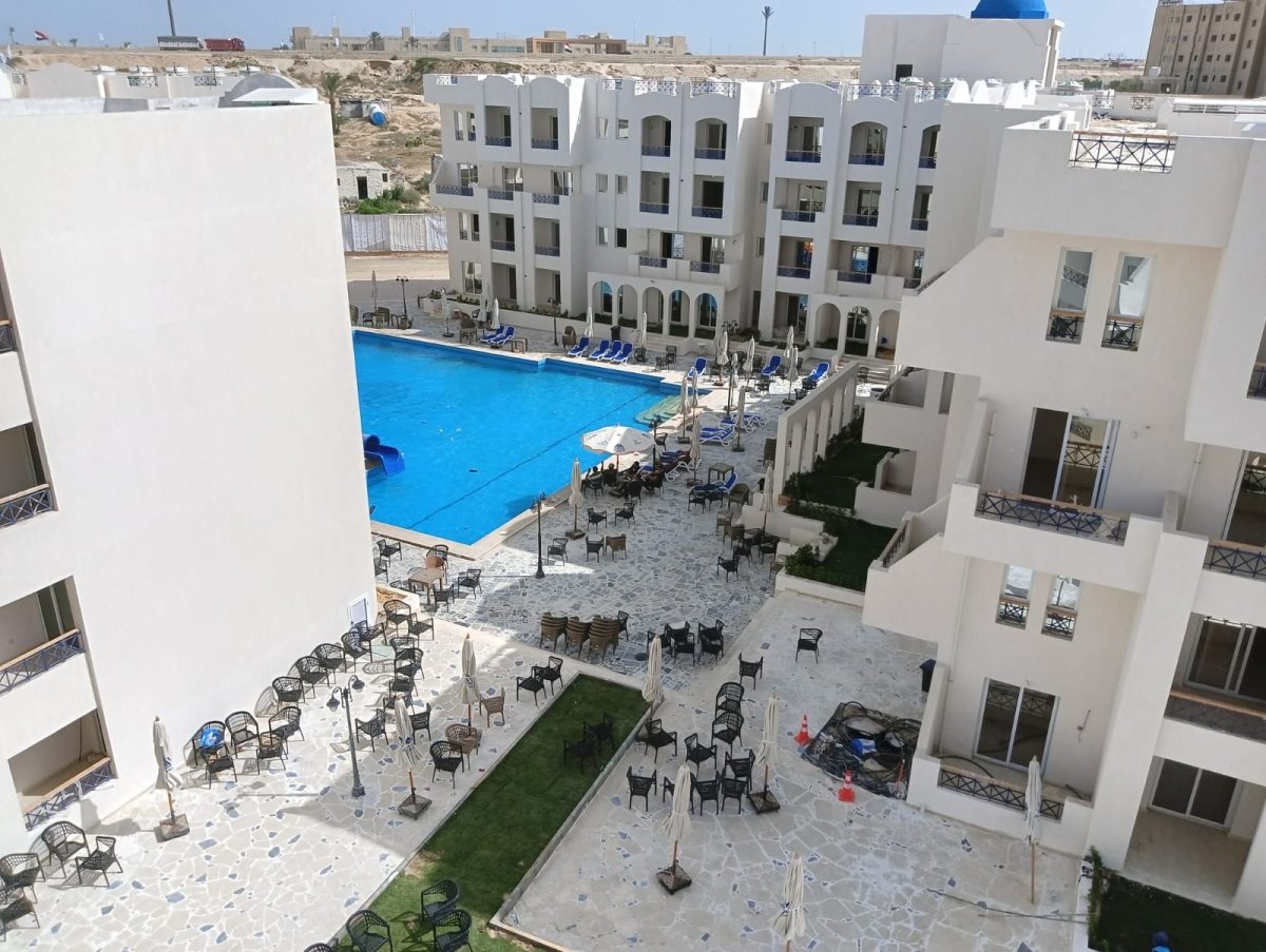 تسليم المرحلة الاولى وقرب نفاذ وحدات المرحلتين الثانية والثالثة ب" سانتوريني" الساحل الشمالي الكيلو 82