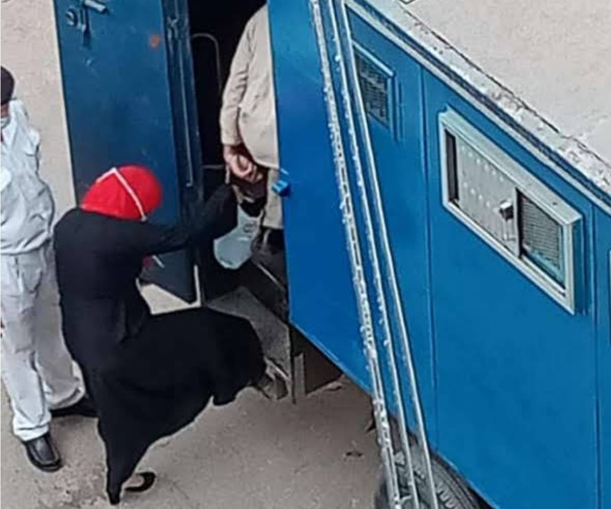 النائب العام يحيل المتهمة بقتل ولدها والتمثيل بجثته في الشرقية للجنايات.. قواها العقلية سليمة 