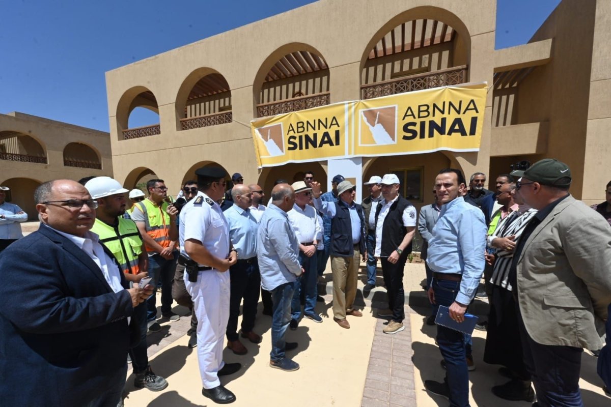 وزير الإسكان يصل مدينة سانت كاترين لتفقد مكونات مشروع "تطوير موقع التجلى الأعظم فوق أرض السلام"