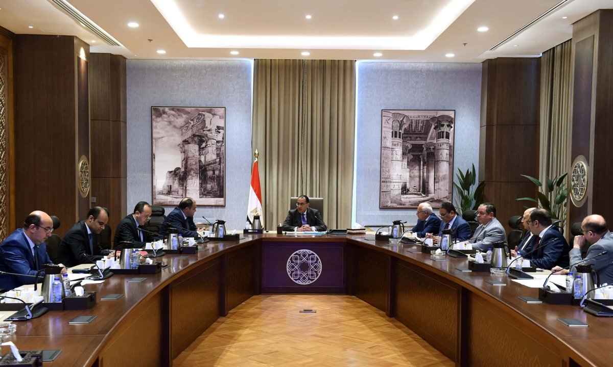 رئيس الوزراء يتابع موقف مشروعات المنطقة الصناعية ببورسعيد 