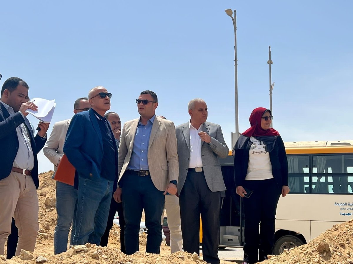 مسئولو " الإسكان " يتفقدون  سير العمل بمشروعات العاصمة الادارية الجديدة