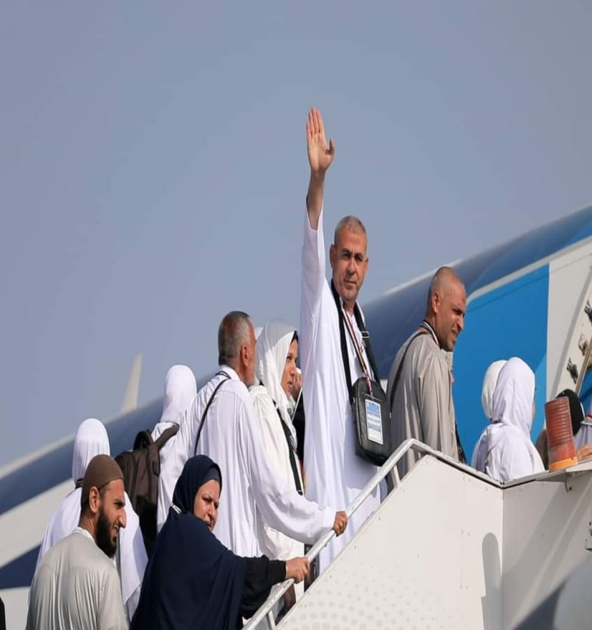 الداخلية تعلن مغادرة أول أفواج حجاج بيت الله الحرام من بعثة القرعة