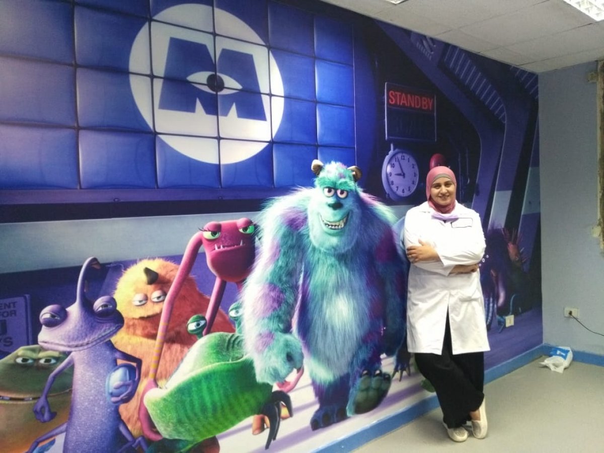 بالصور..  الدكتوره مني جاد مديره وحده الرعايه المركزه بالمنصورة نموزج مصري مشرف