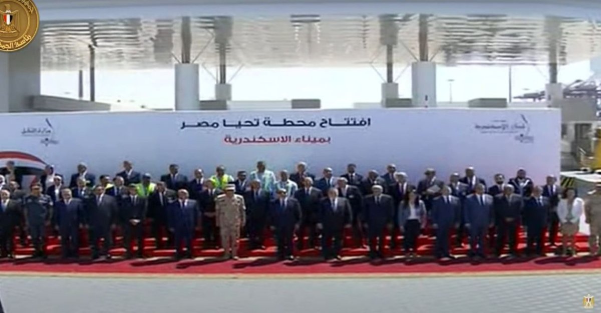 الرئيس السيسي يستقبل الرئيس التنفيذي لشركة الخطوط الملاحية الفرنسية العالمية عقب افتتاح محطة تحيا مصر