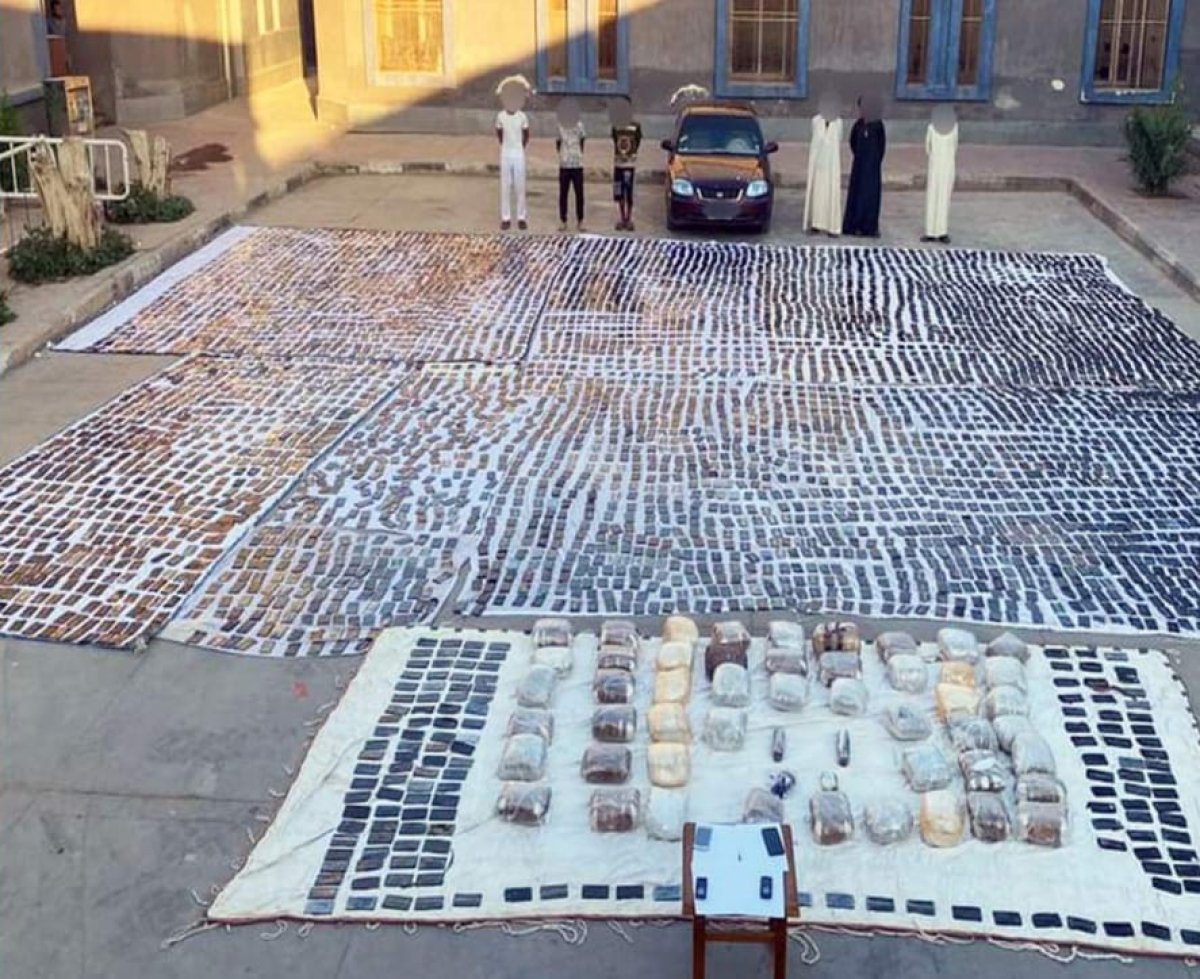 سقوط عصابة سيناء وبحوزتهم مخدرات بــ 35 مليون جنيه 